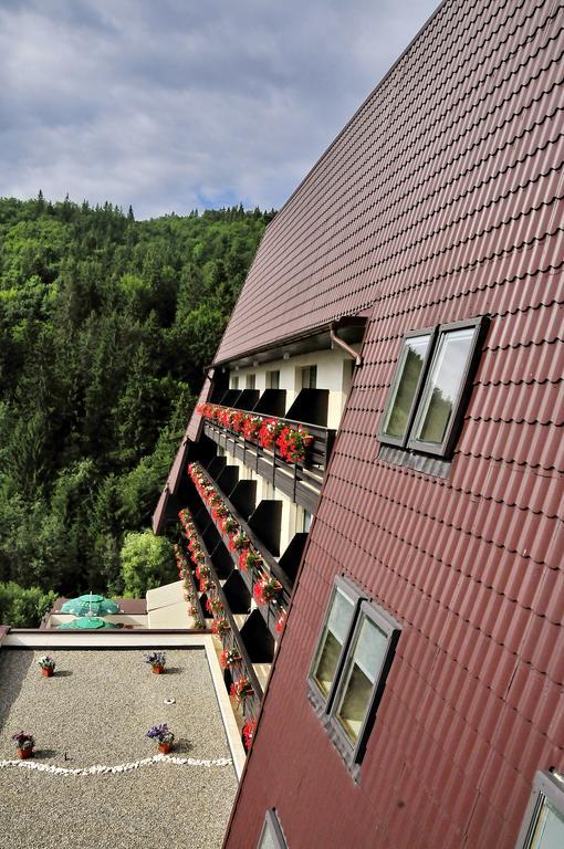 Hotel Clermont Covasna Exterior foto