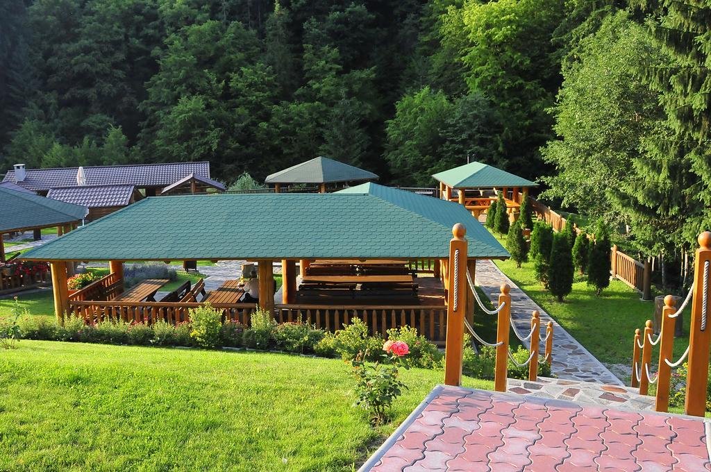 Hotel Clermont Covasna Exterior foto