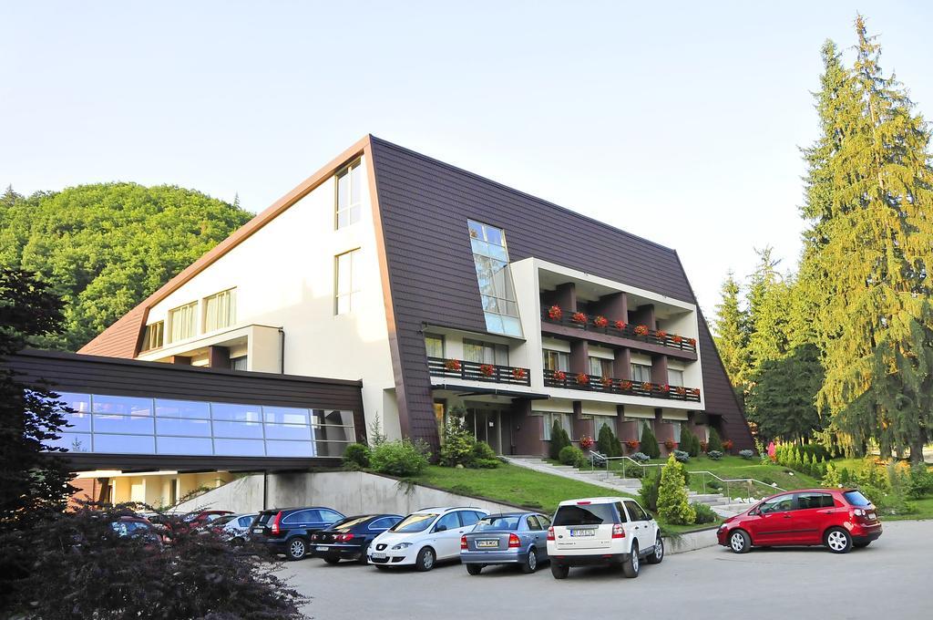 Hotel Clermont Covasna Exterior foto