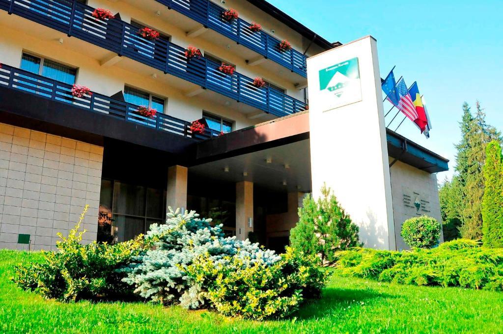 Hotel Clermont Covasna Exterior foto